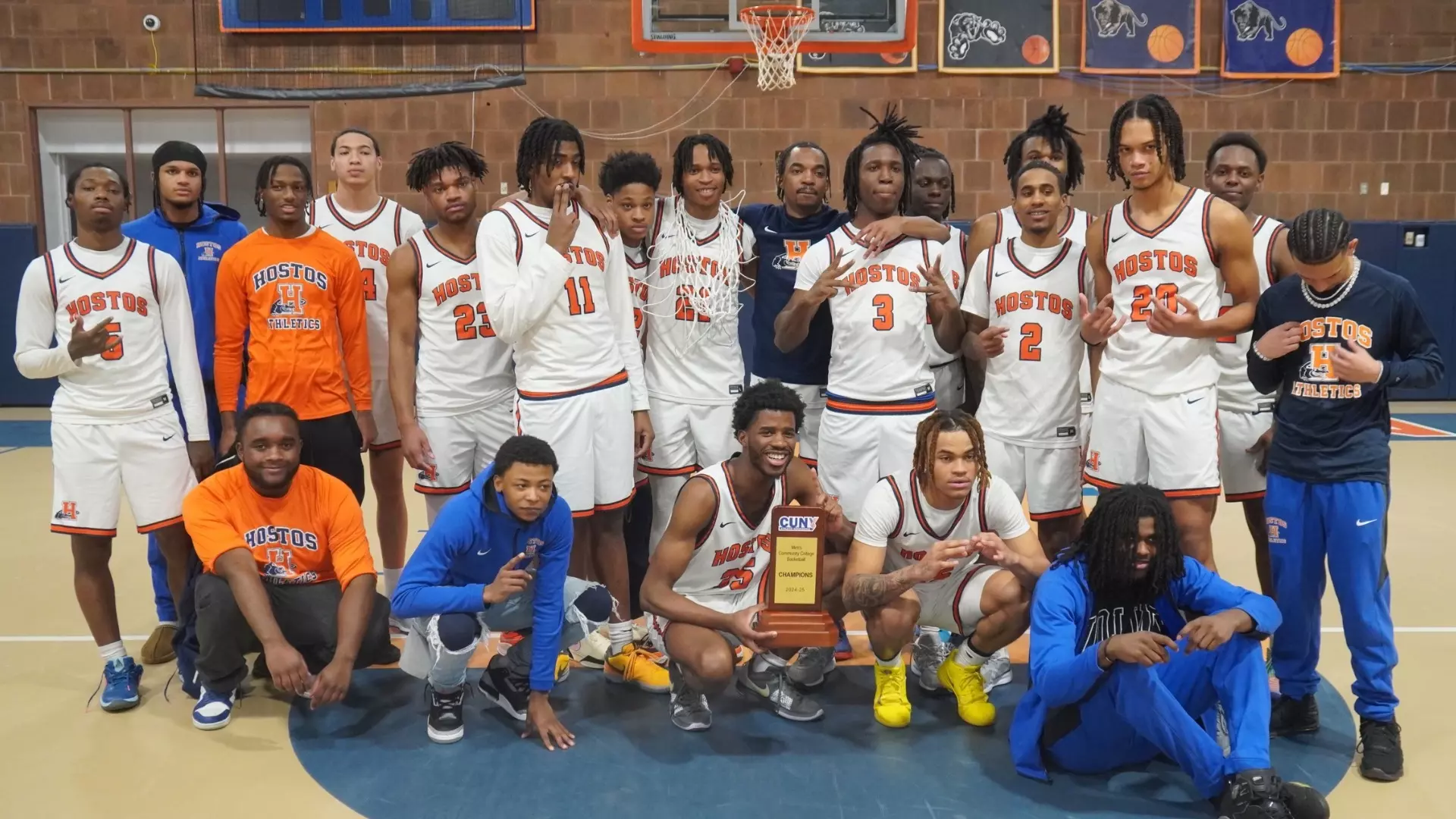 Hostos recovers the crown and conquest Cuny Basketball Championship