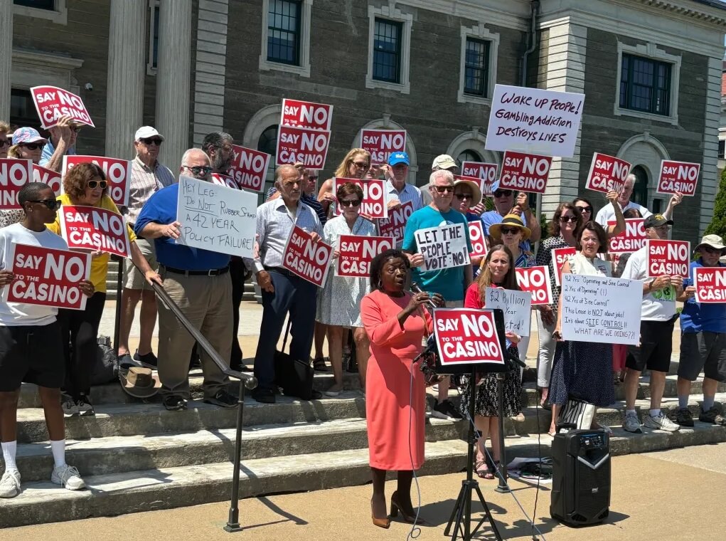 Nassau legislature approves the Nassau Coliseum lease contract by Las Vegas Sands