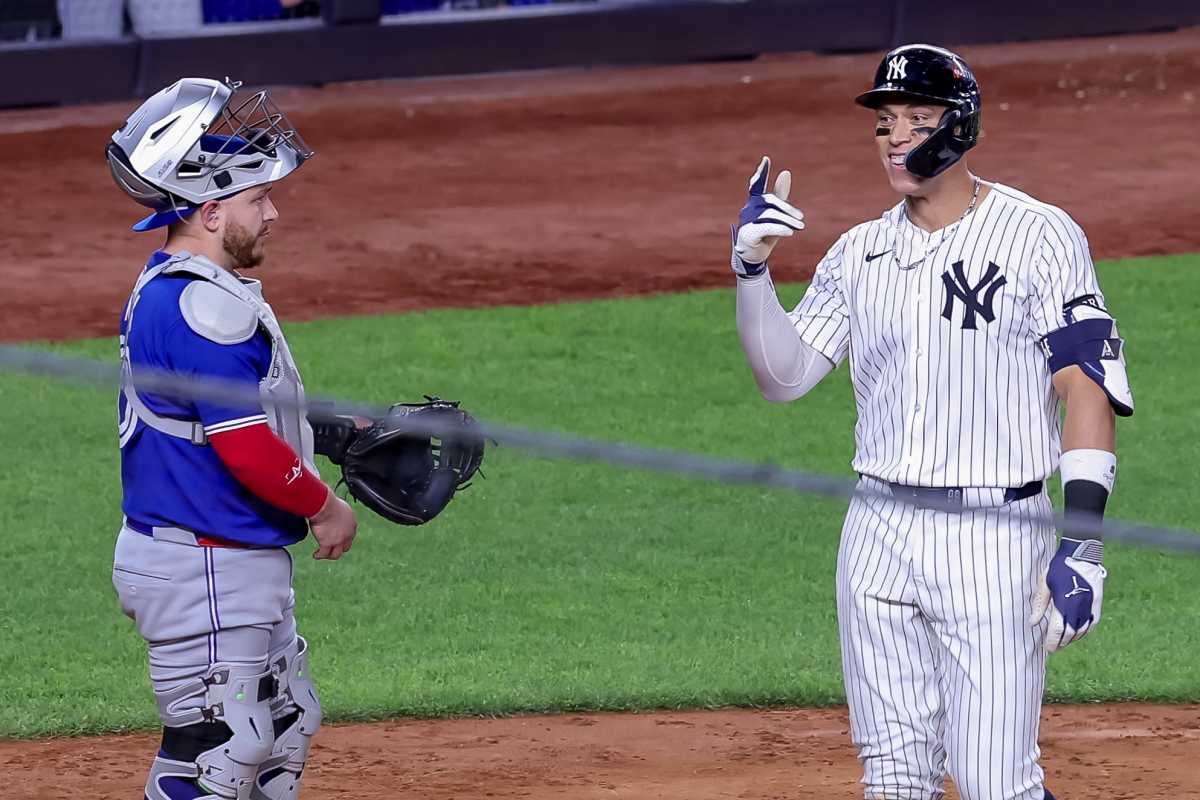 Aaron Judge hits a 3-run homer and keeps the Yankees alive