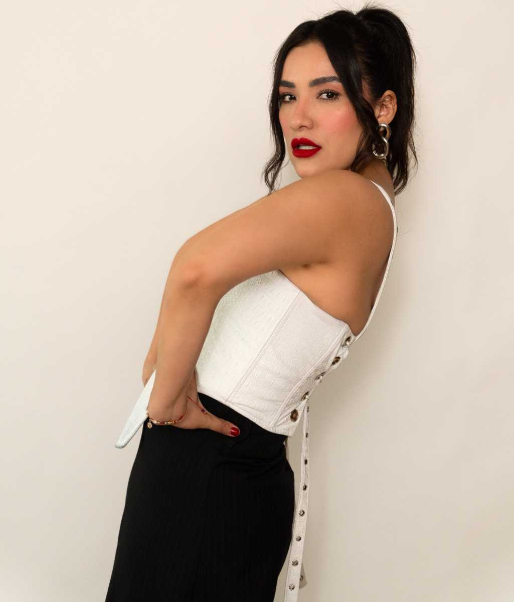 Ale Zéguer transforms vulnerability into music