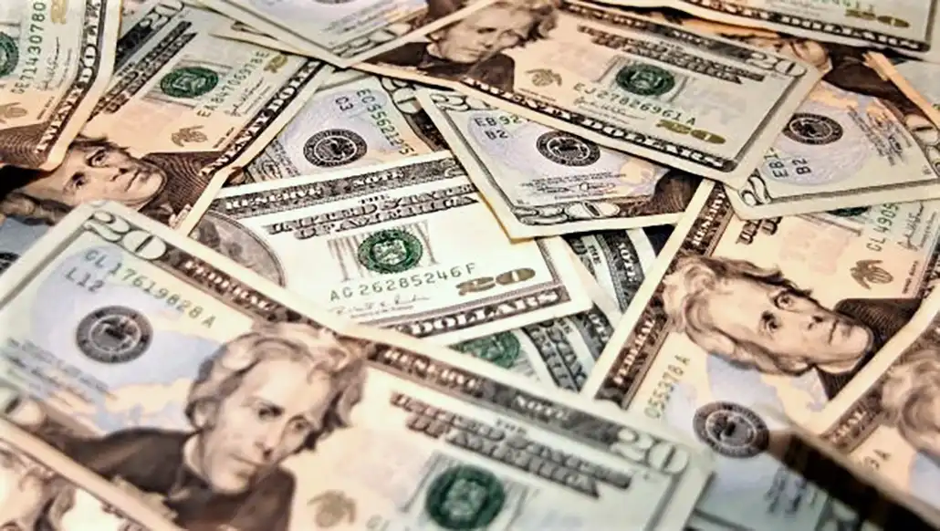 Minimum wage will increase to $17 per hour in NYC, Long Island and Westchester