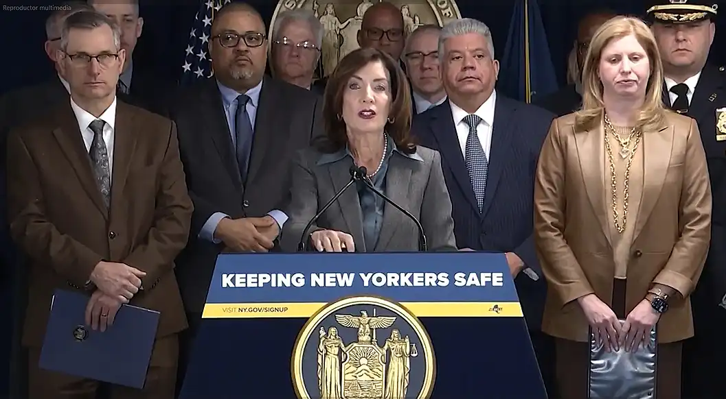 New York governor proposes prohibiting ICE collaboration with local police for raids