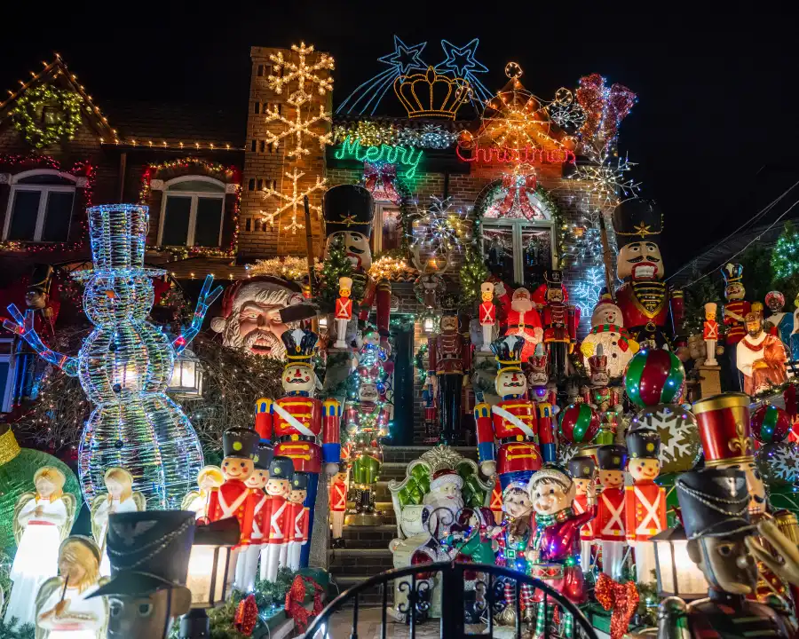 The Dyker Heights Christmas lights: the tradition of the most illuminated neighborhood in New York