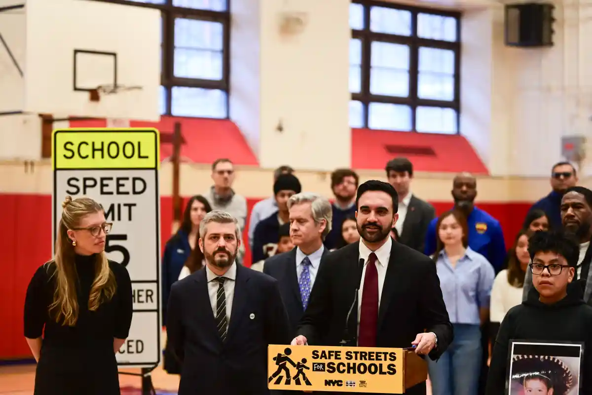 Safer schools: NYC to reduce speed limit to 15 mph in 800 school zones by year's end, Mamdani vows