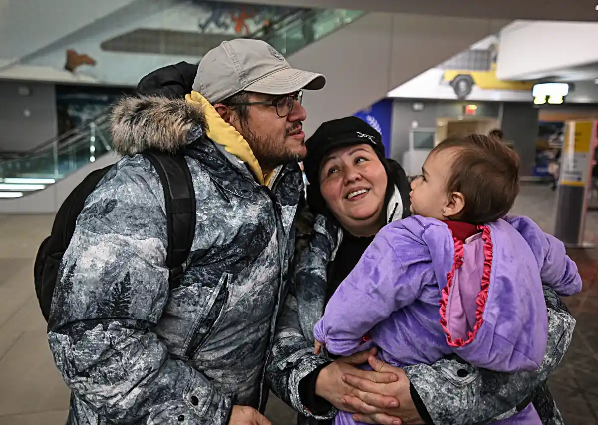 Christmas Miracle: Father from Queens is free after months detained by ICE and returns for his daughter's birthday