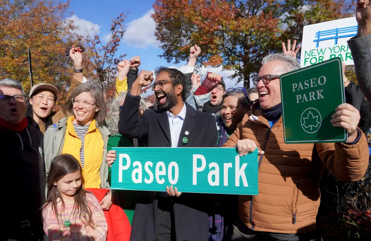 Jackson Heights celebrates the official birth of “Paseo Park,” the pedestrian corridor that changed the neighborhood