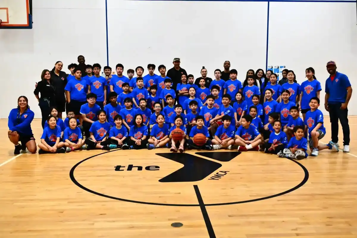 NY Knicks and Flushing YMCA host successful youth basketball clinic in Queens