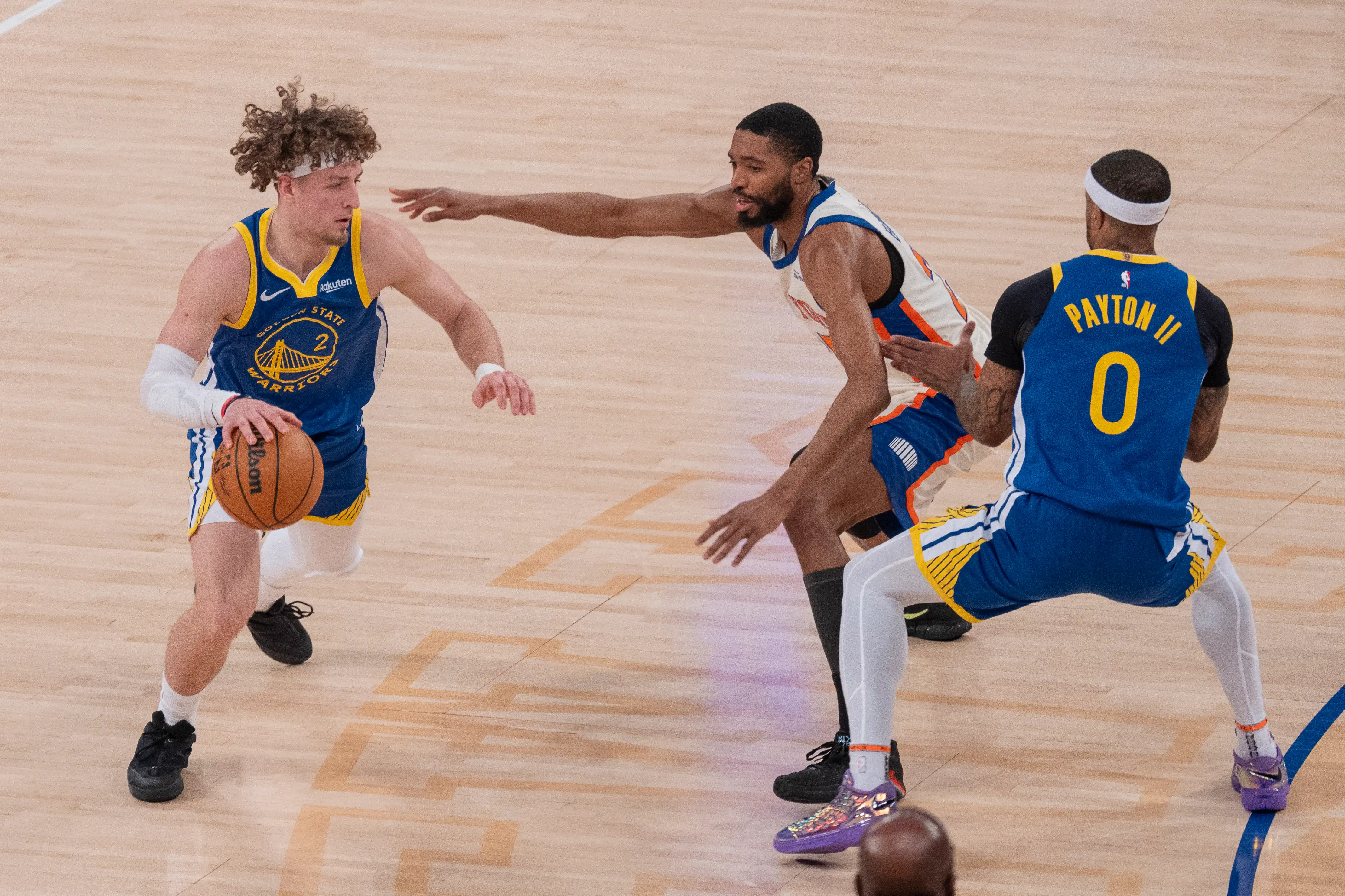 NY Knicks come back from 21 points and beat Warriors in Madison Square Garden