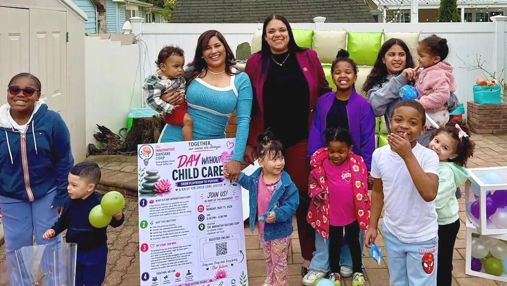 Legislators Mulé and Nuñez support the “Day without Child Care” demonstration in Freeport