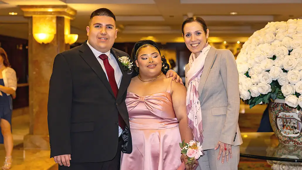 Brentwood High School Students Celebrate Prom in Style
