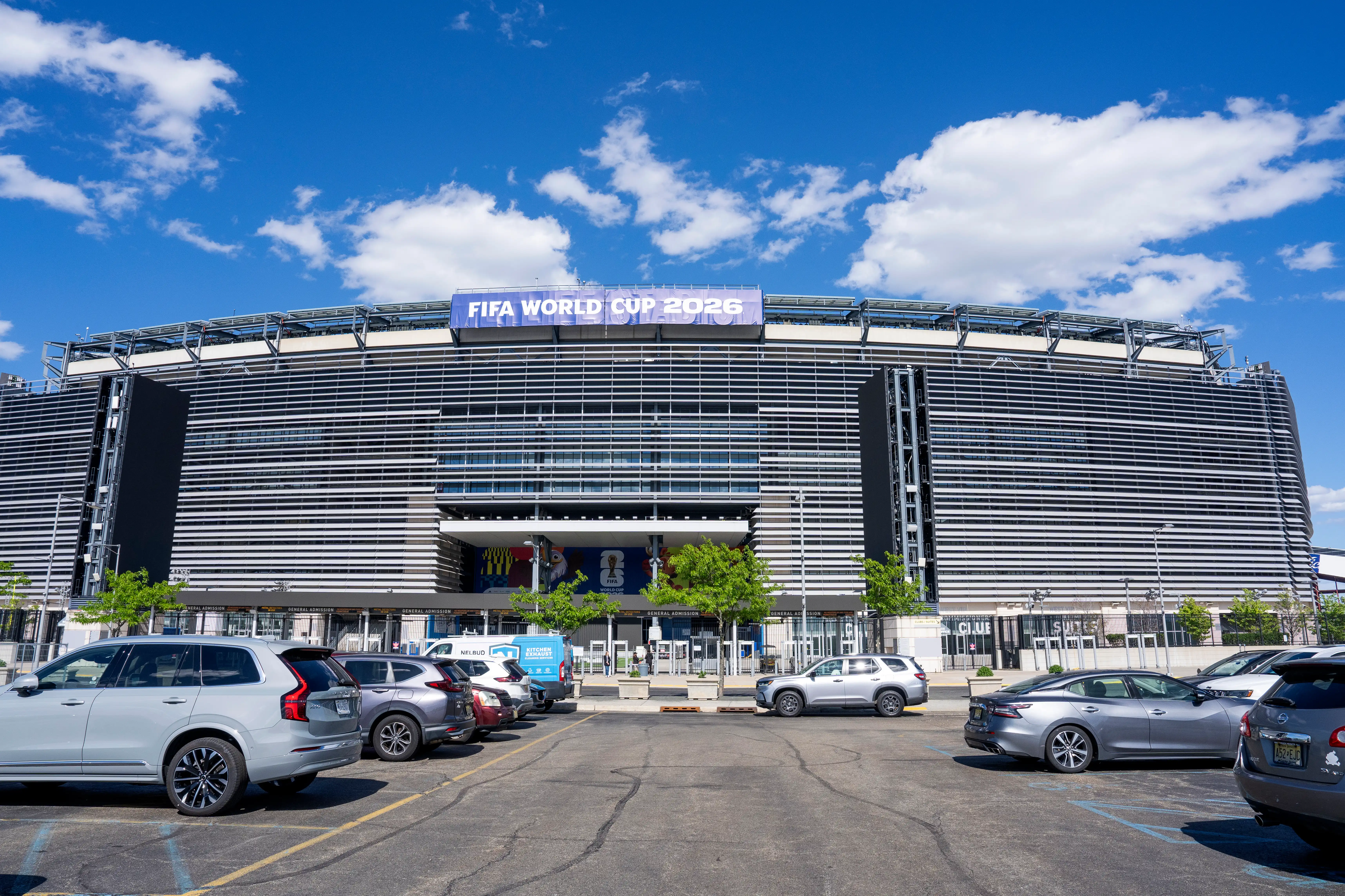 MetLife Stadium in New York/New Jersey begins preparations for World Cup final