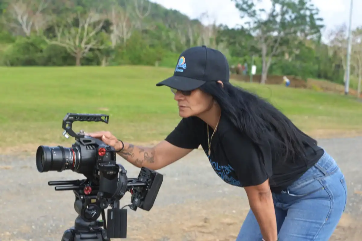 Not even cancer could stop her: the Puerto Rican filmmaker who directed from a hospital bed and today competes internationally