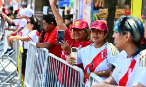 This is how the International Peruvian Parade was experienced in Jackson Heights: see our photo gallery