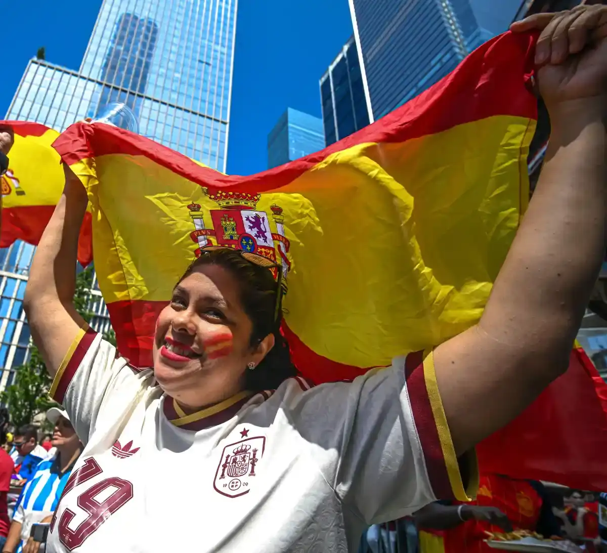 World Cup fever boosted sales of bars and restaurants in New York, survey finds