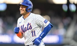 From baseball to Broadway: José “Candelita” Iglesias arrives on stage at Buena Vista Social Club