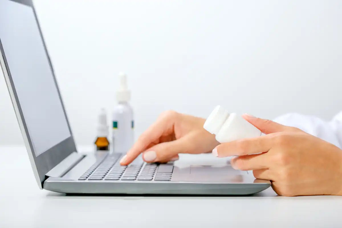 How to Safely Buy Prescription Medications Online