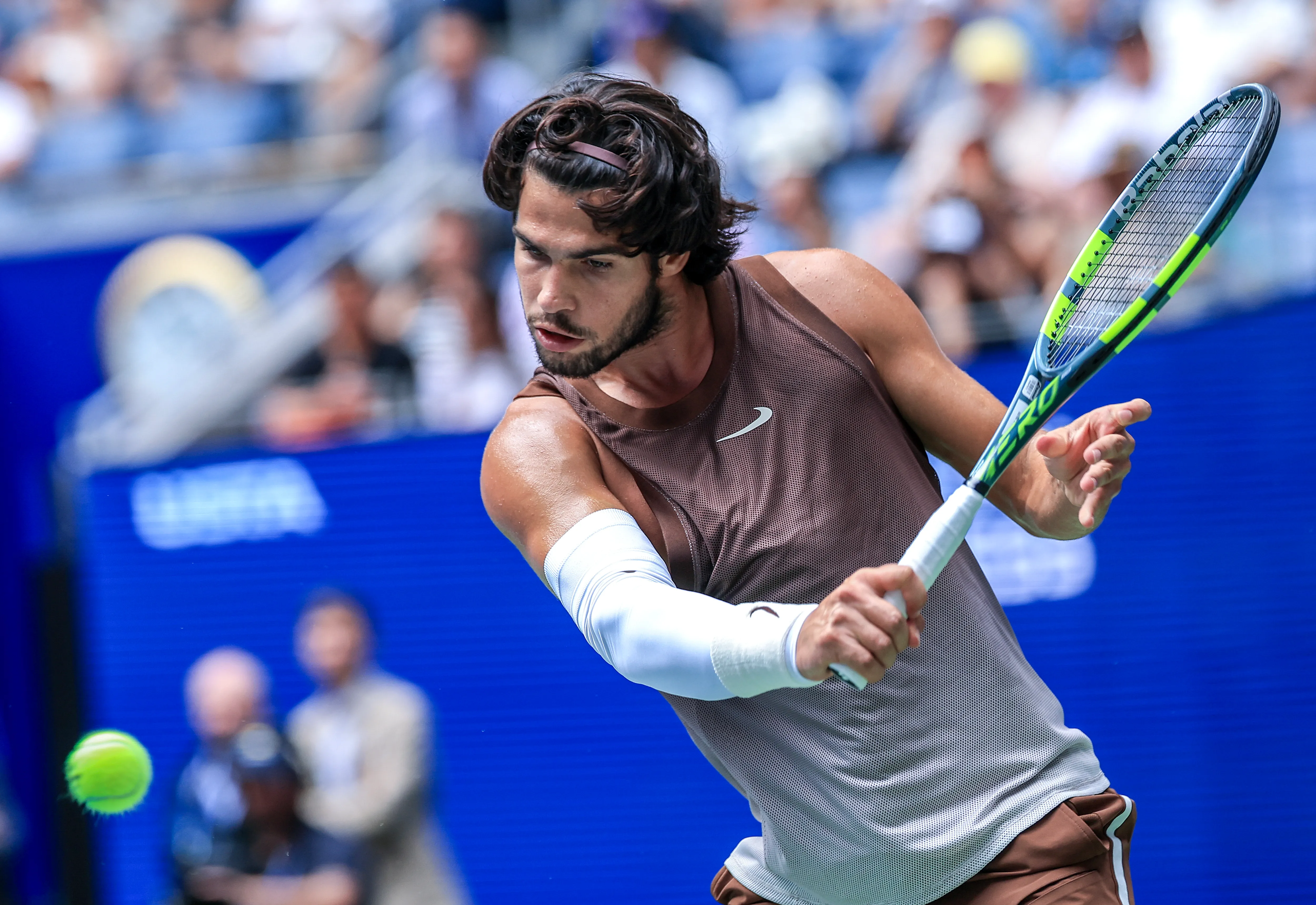 Alcaraz returns strongly and triumphs at the start of the US Open 2026 in Flushing