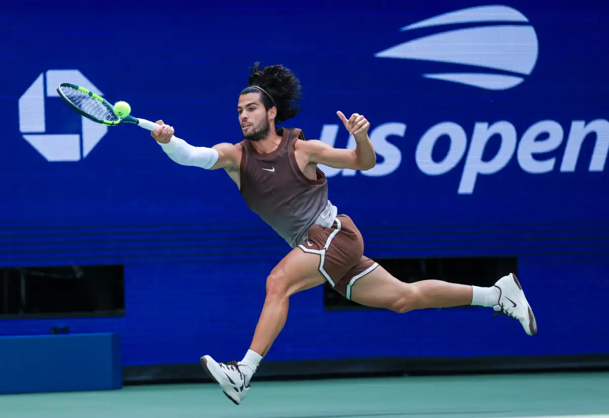 Alcaraz returns strongly and triumphs at the start of the US Open 2026 in Flushing