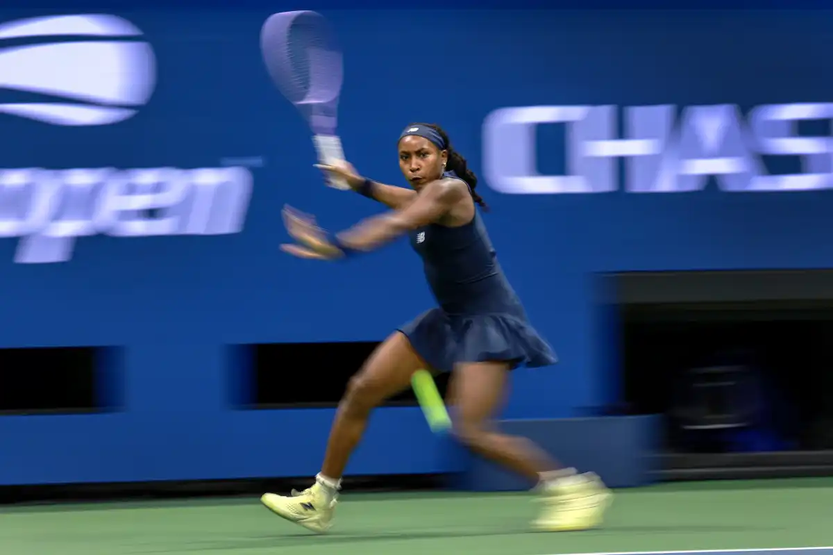 US Open: Coco Gauff defeats Jovic and will face Andreeva in the quarterfinals