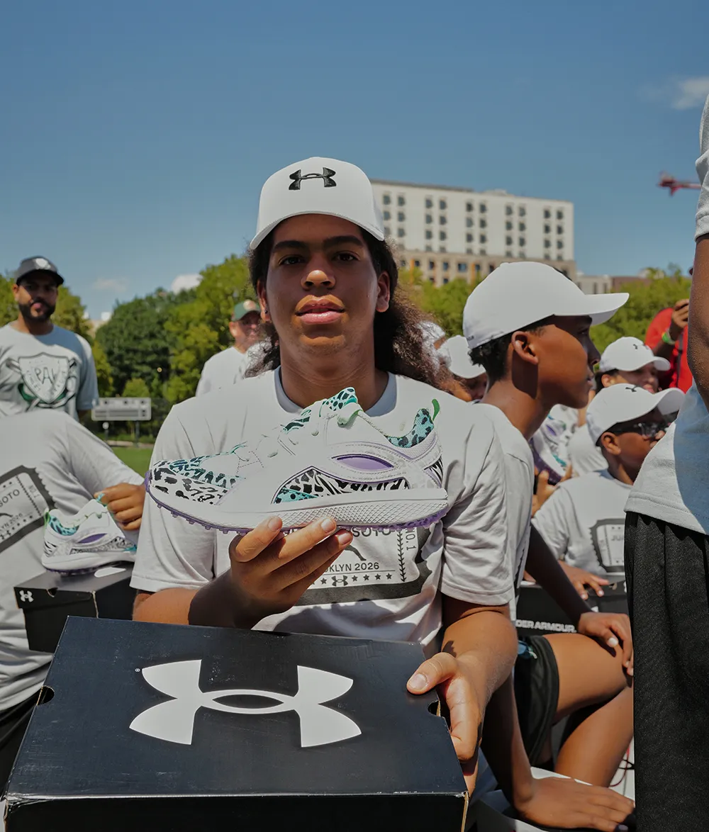 Juan Soto and Under Armor organize baseball clinic and present "La Fiera" in NYC