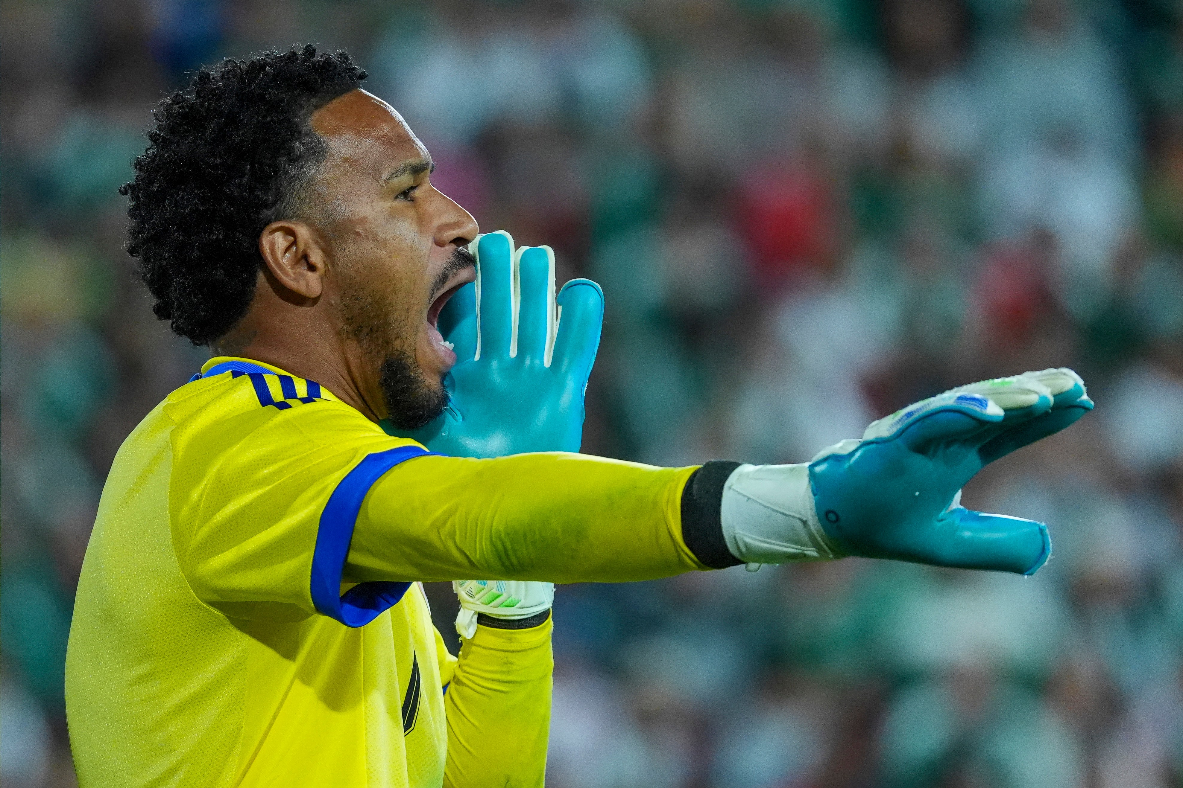 Mexico and Peru tie in an intense match in New Jersey