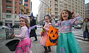 Trick-or-Streets will have its largest edition with 160 car-free streets and squares throughout the city