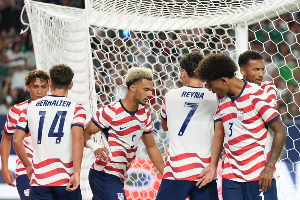 Young sensation! The United States thrashes Rafa Márquez's Mexico 3-0