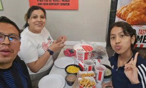 A year separated from her family… Peruvian immigrant traveled to her country and they won’t let her return to the US