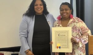 Legislator Nuñez joins Lynbrook Kiwanis Club at breast cancer event