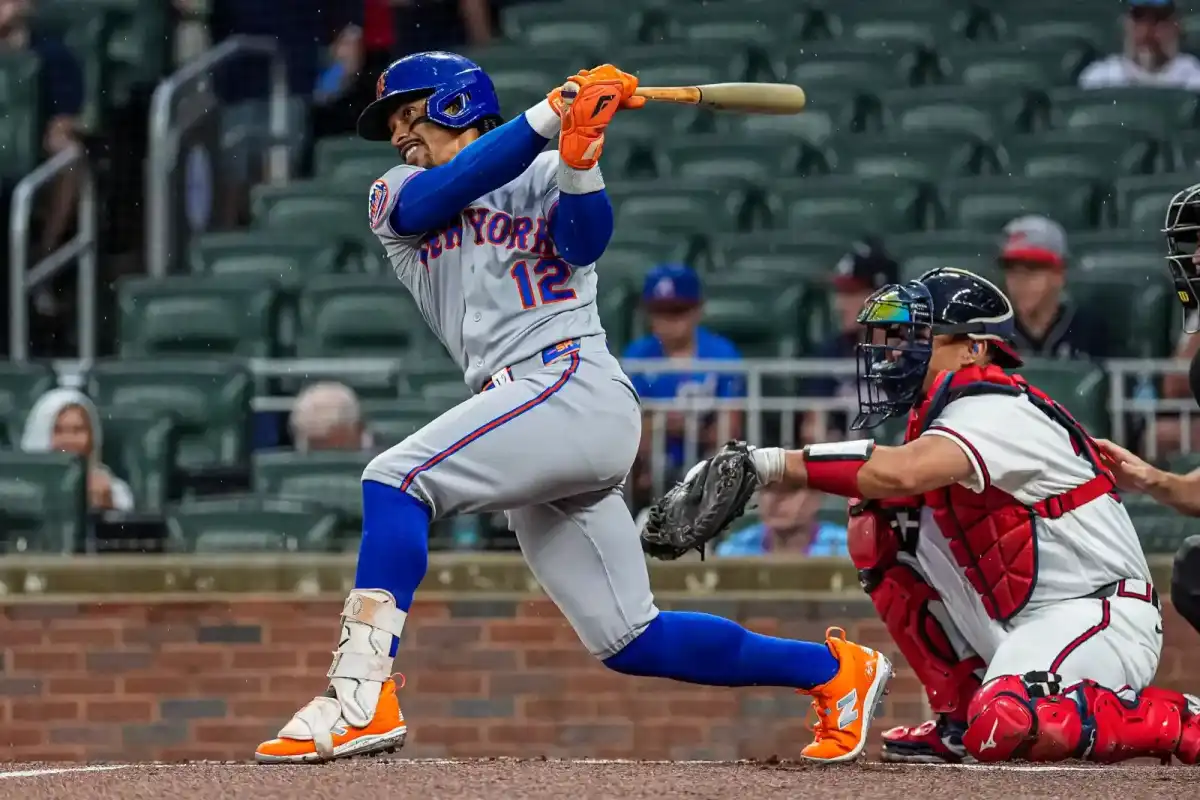 Puerto Rican Francisco Lindor wins the Roberto Clemente Prize 2026